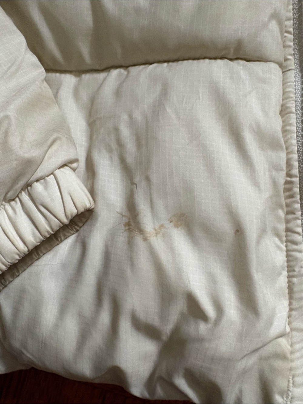 Columbia Off-White Quilted Puffer Jacket - Picture 3 of 6